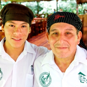 Posada-Amazonas-Staff-1