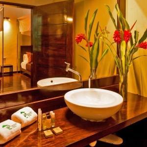 Suite-Bathroom-1-1