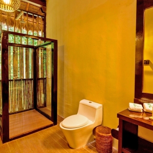 Suite-Bathroom-2